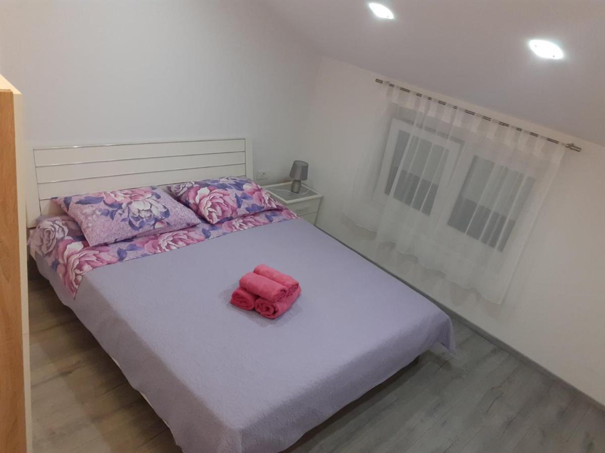 Apartmani Dream Pula Buitenkant foto