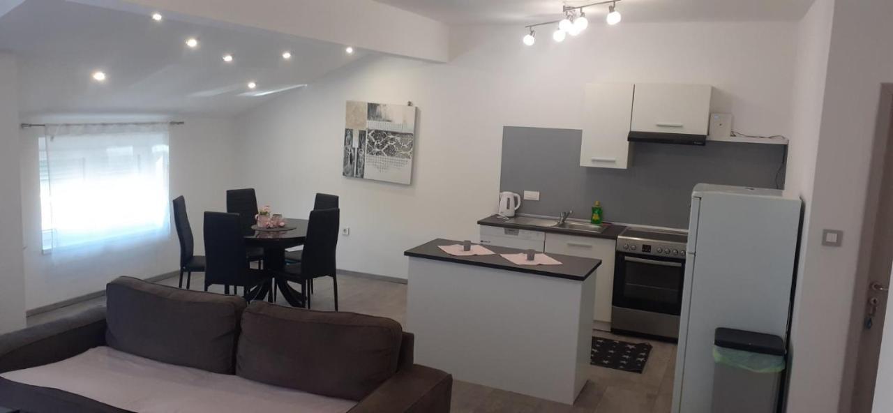 Apartmani Dream Pula Buitenkant foto